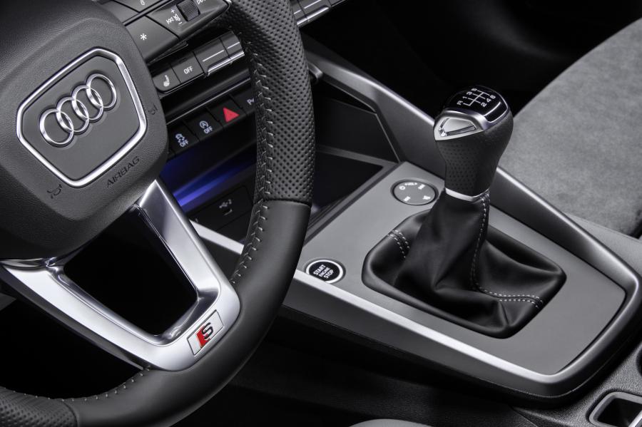 Детали интерьера Audi A3 Sportback 35 TFSI 2020 года  (WW) (фото 29 из 57)